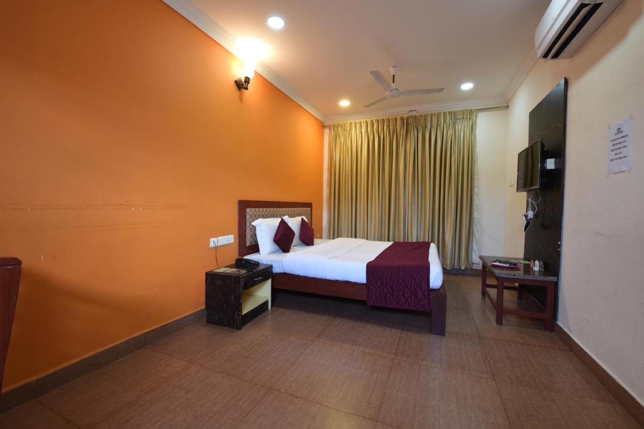 Hotel King Park Pondicherry Exterior photo