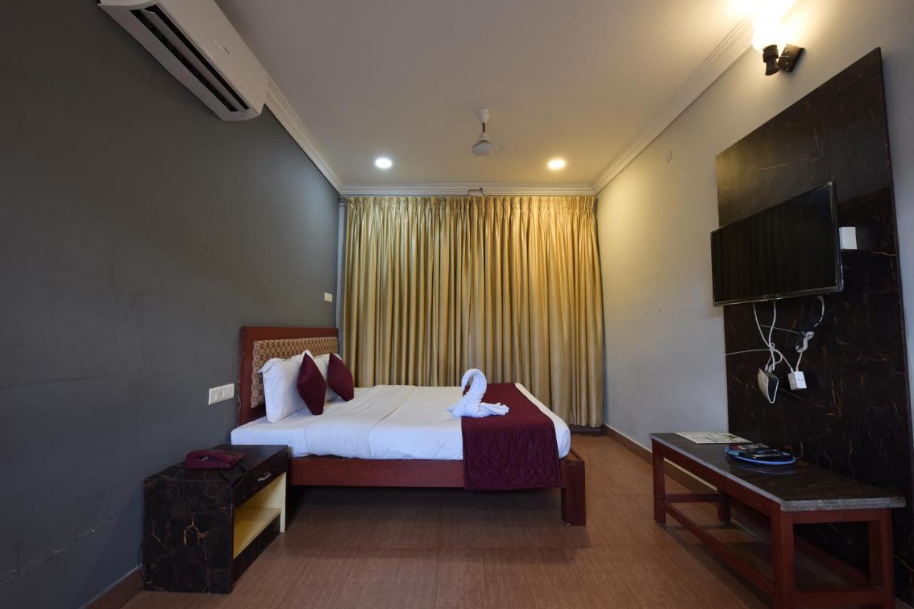 Hotel King Park Pondicherry Exterior photo