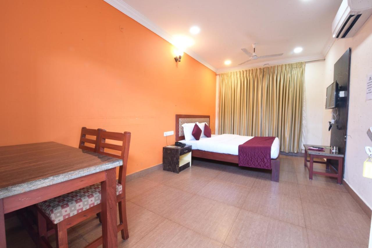 Hotel King Park Pondicherry Exterior photo